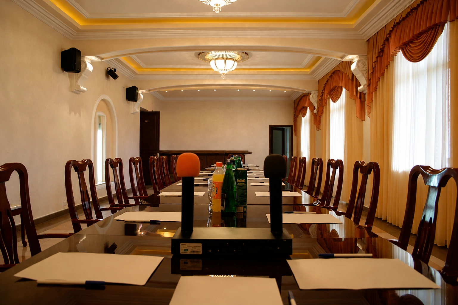 Հանդիպումների սրահ